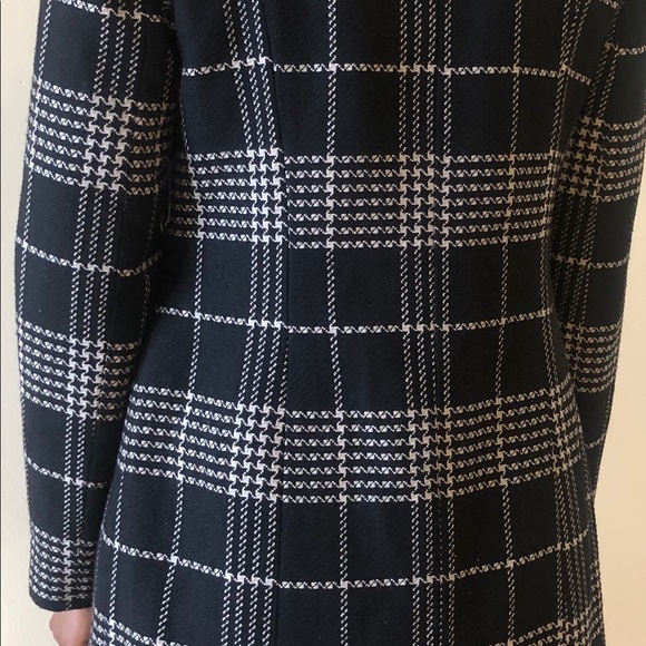 Spring Jacket - Picture 2 of 6